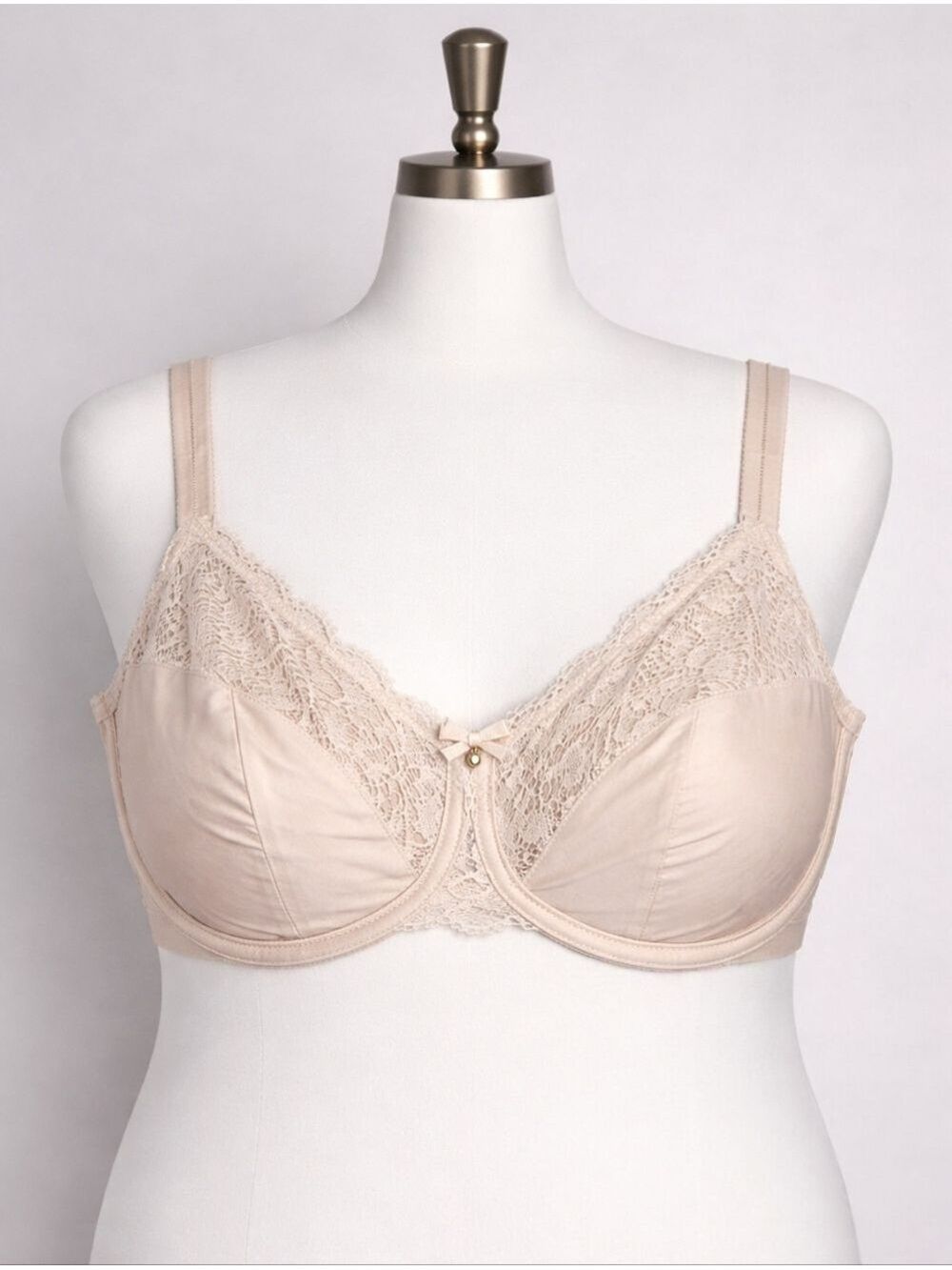40DDD Womens Bali Beige Lace Bra Back Closure - Neutral Beige | BB215L